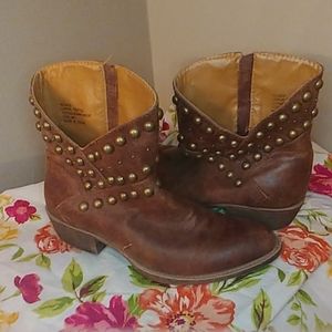 Used boots nice wear to them!